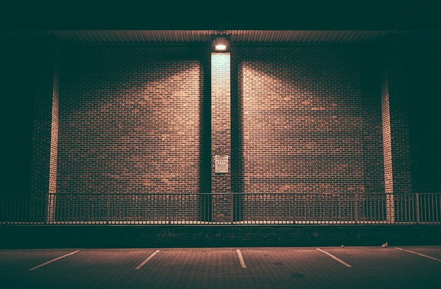 ** Wynajem miejsc parkingowych na godziny vs. długoterminowe abonamenty: Które rozwiązanie jest bardziej opłacalne dla właścicieli parkingów z problemem "parkingów widmo"? - 3 2025