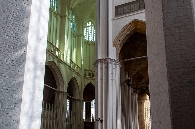 Praga Północ i Południe: Odkrywanie Ukrytych Skarbów Architektury - 1 2025